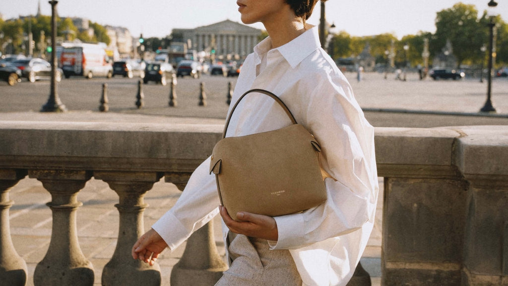 Collection Suède : quand la matière sublime l’iconique - Fleuron Paris