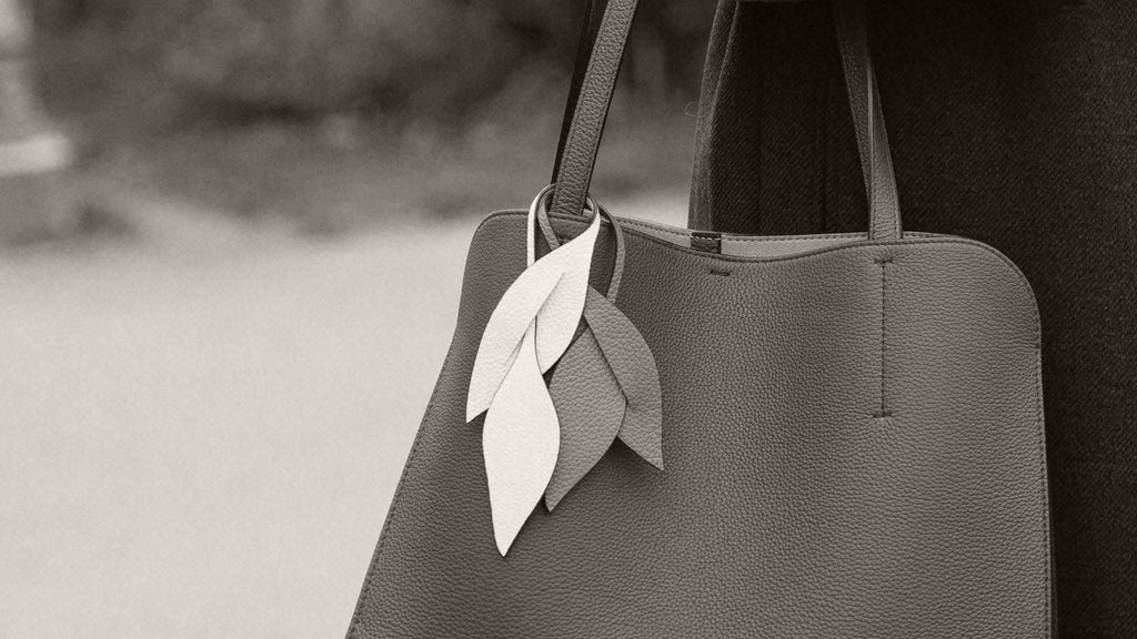 Charms - Fleuron Paris