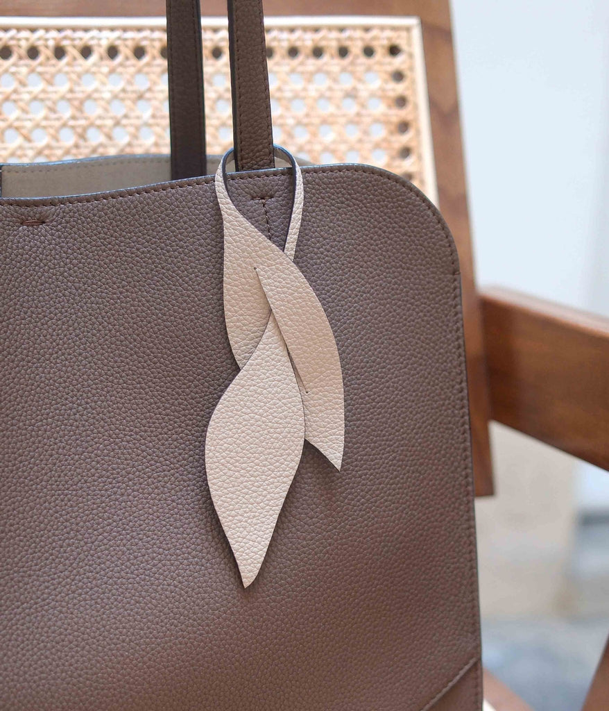 Folia | Sable - Fleuron Paris