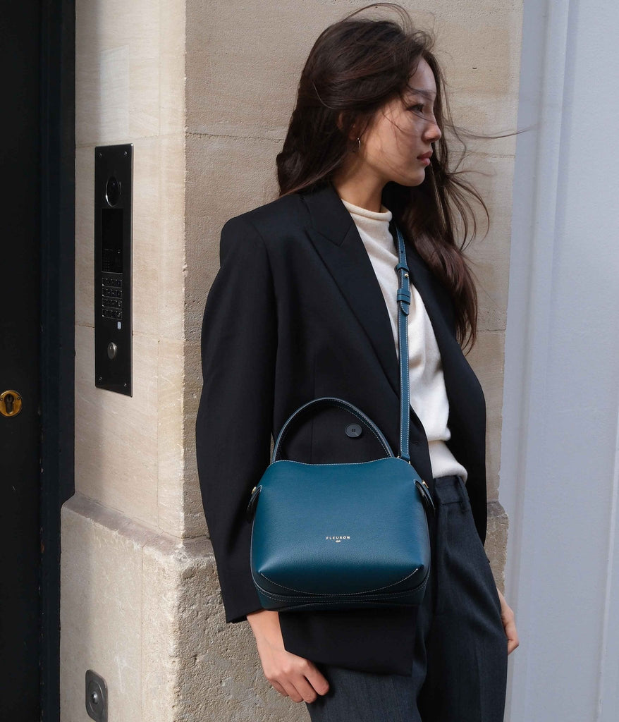 Medium Swann | Bleu Pacifique - Fleuron Paris