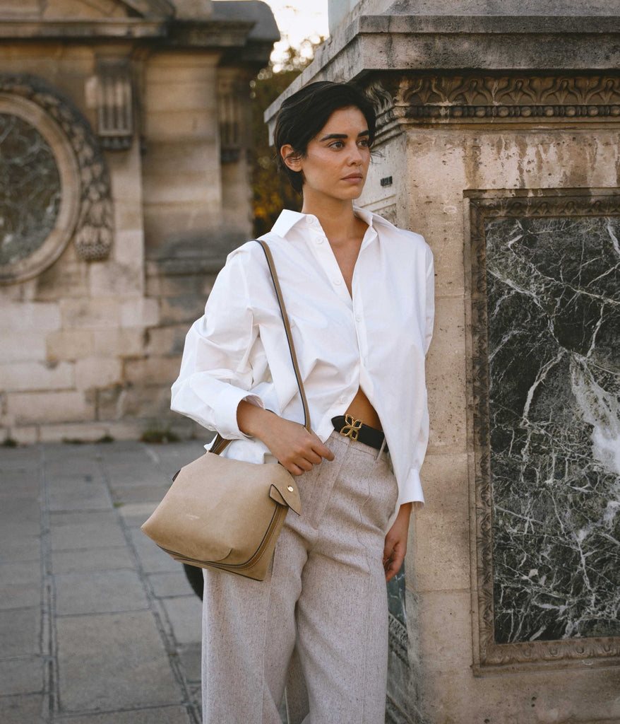 Medium Swann | Suede Biscuit - Fleuron Paris