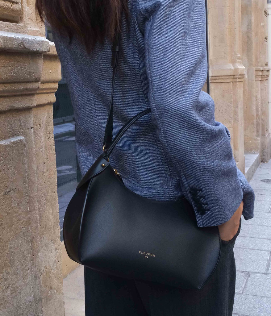 Pivoine | Noir Lisse - Fleuron Paris